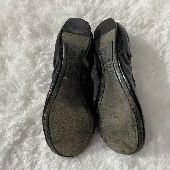 Chic Comfy Tory Burch Black Patent Leather Ballet Flats Slip on Gold Logo 6 M - Picture 5 of 5